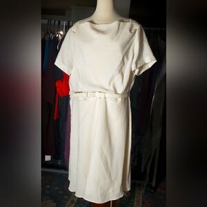NWOT Tahari ASL Ivory Short Sleeved Dress with leather and gold belt (size 20W)